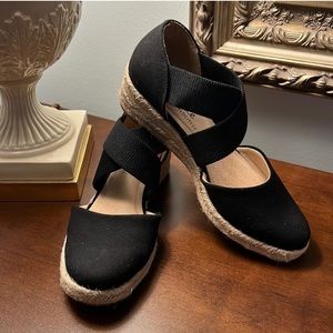 LifeStride black wedge heel espadrilles